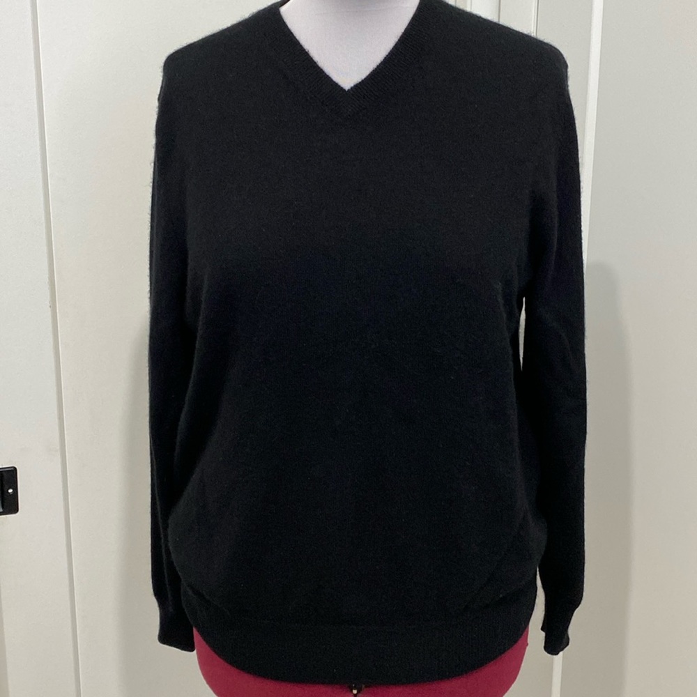 Daniel Bishop 💯% Cashmere V-Neck Sweater |Size Large
